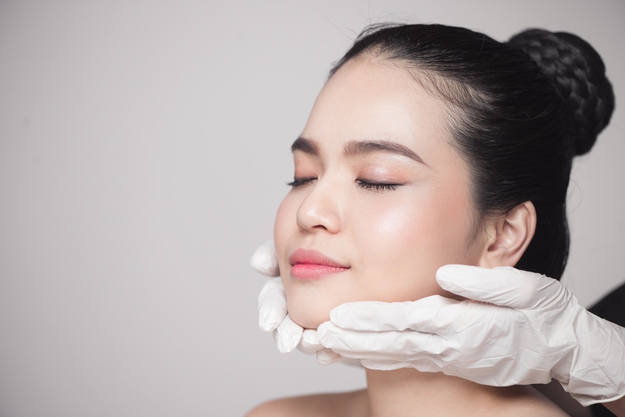 More and more Chinese young women are flocking into skin management clinics for pro-level coaching on beauty supplements, injectable Botox or fillers, and holistic nutrition. Photo: Shutterstock