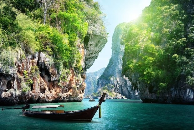 Southeast Asian countries such as Thailand are popular with Chinese travelers. (Shutterstock)