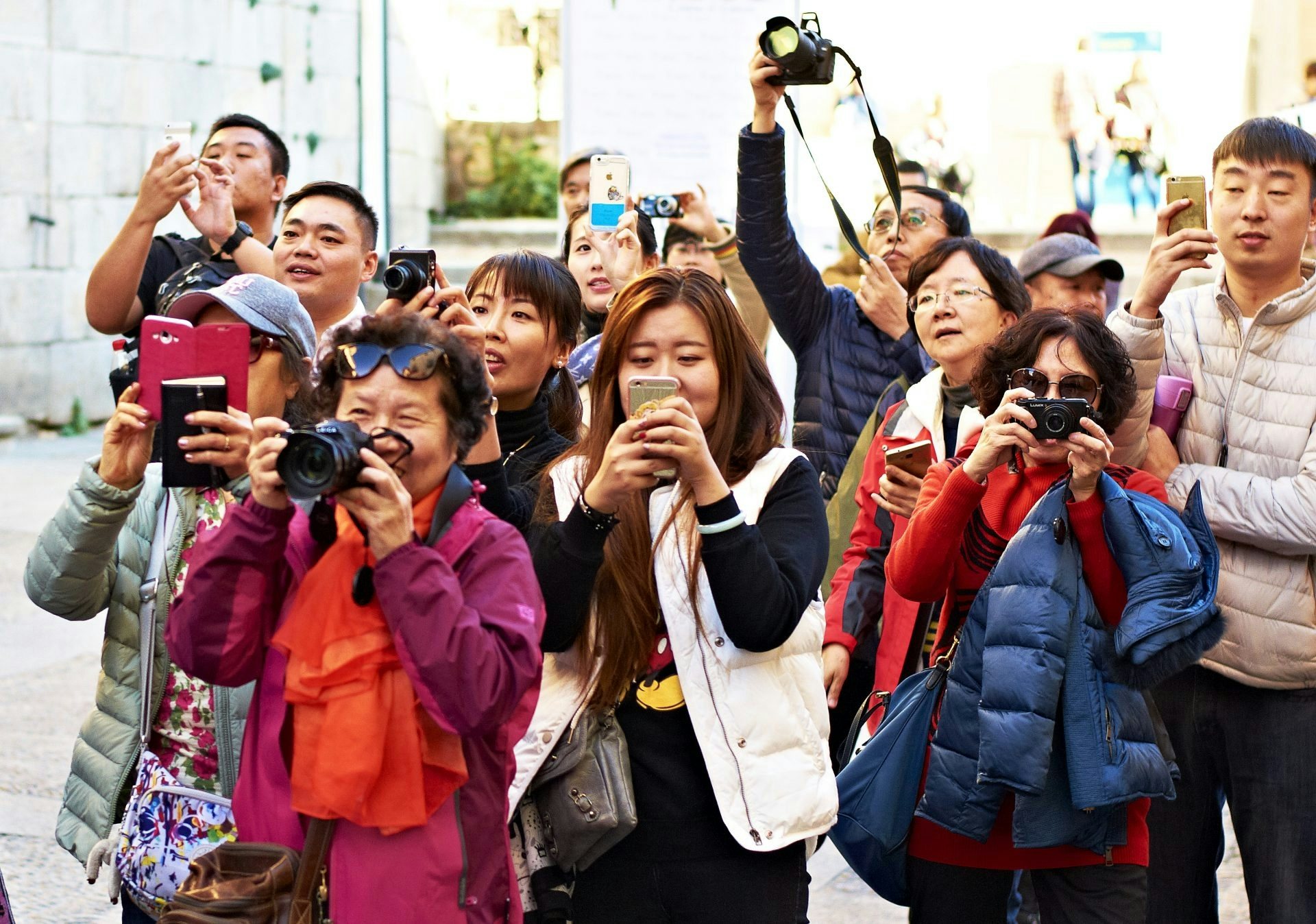 The report found that respondents in half of the countries surveyed had seen an improvement in the behavior of Chinese tourists. (Kike Fernandez/Shutterstock)
