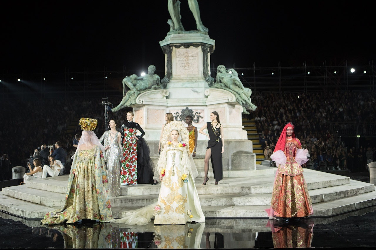 On June 13, the hottest names in fashion — including Virgil Abloh, the Hadid sisters, and Ju Xiaowen — gathered in Florence to celebrate Luisa Via Roma’s 90th anniversary and view a catwalk show featuring 80 different luxury brands. Photo: courtesy image of Luisa Via Roma