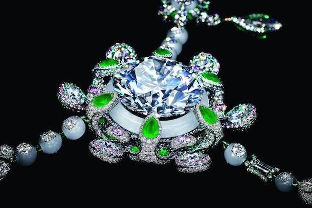 A close-up of Chow Tai Fook and Wallace Chan's necklace "A Heritage in Bloom," featuring the world's largest diamond of its quality level. (Courtesy Photo)