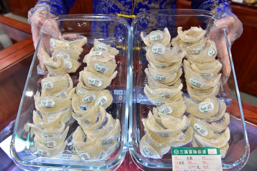 TCM believes that bird’s nests can help improve the physical and mental health of the elderly. They cost as much as 4,500 per pound. Photo: VCG