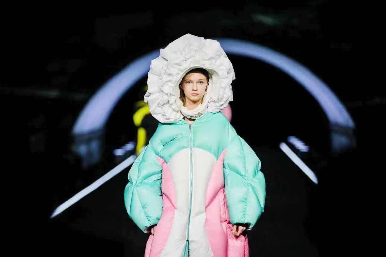 Even many young Chinese designers who are Saint-Martin or Parsons graduates, also realized the huge commercial opportunity on Alibaba. Chen Peng's collection on Taobao Fashion Show. Photo: Ruonan Zheng/Jing Daily