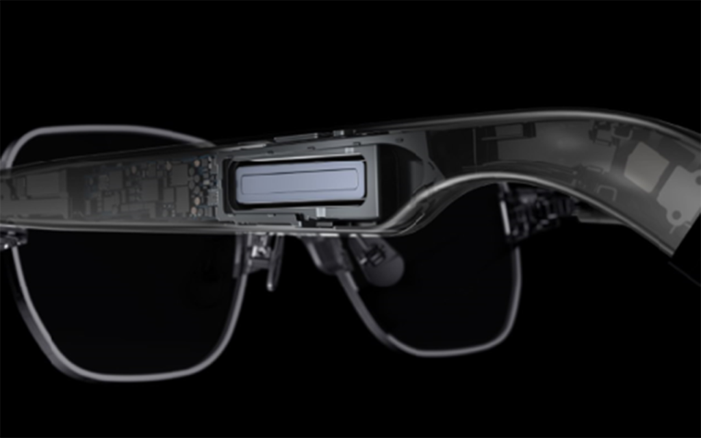Users of the Gentle Monster x Huawei smart glasses can listen to music, take calls, or ask their smart assistant to look up information they need with a tap or swipe on the temples of the glasses. Photo: Gentle Monster