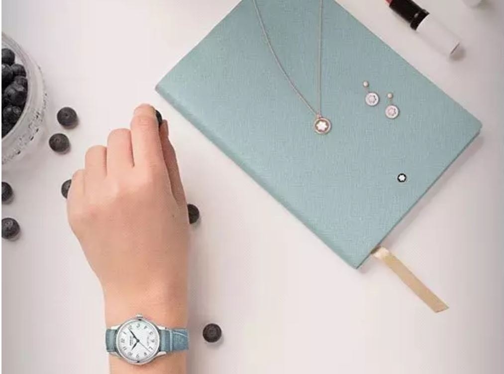 Montblanc created a gift list for female shoppers. Photo: Montblanc WeChat