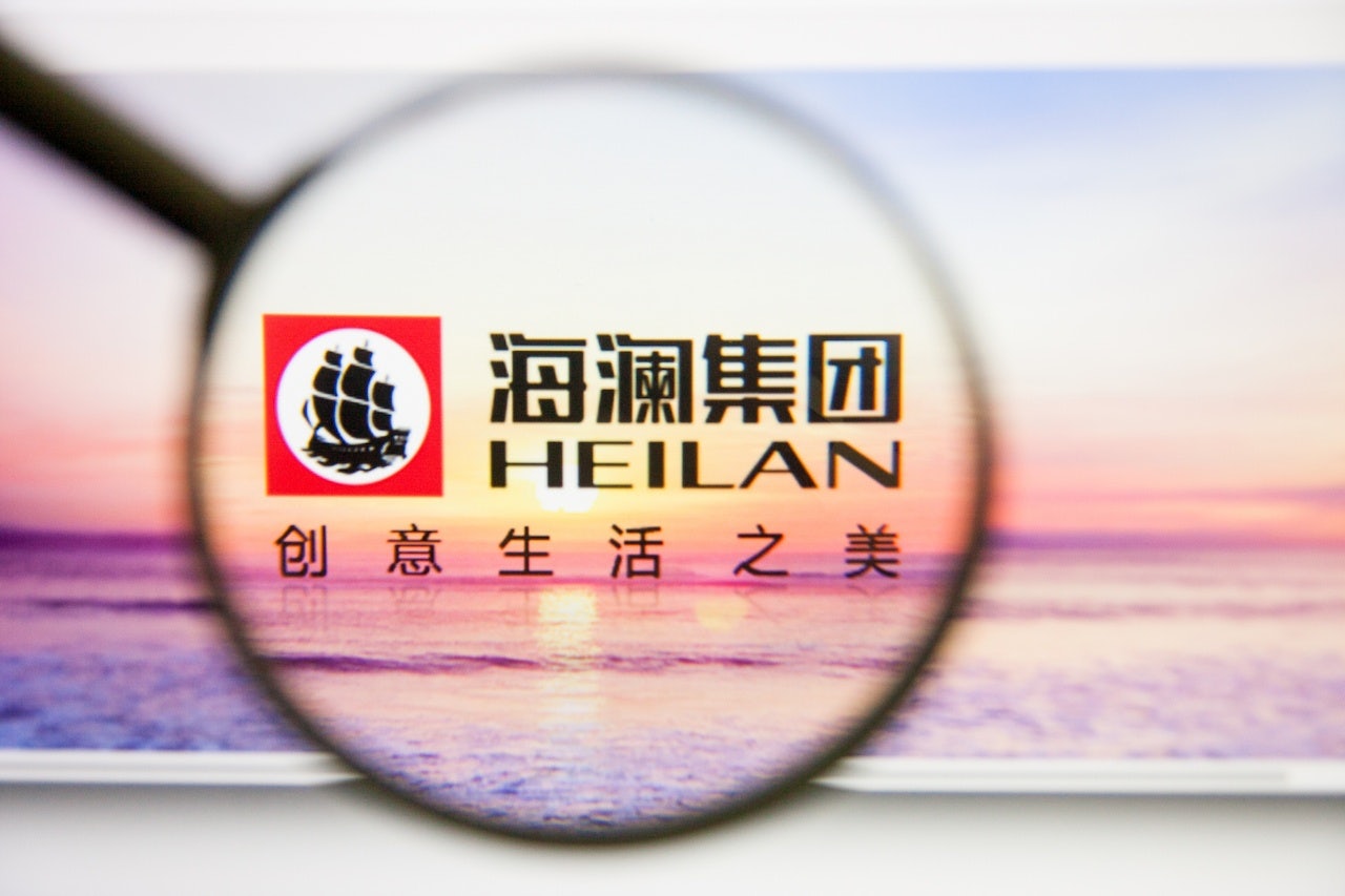 Zhou Jianping, the owner of the Chinese fast-fashion menswear brand Heilan Home, was ranked No.1 in the apparel retail industry with 40 billion yuan. Photo: Shutterstock.com