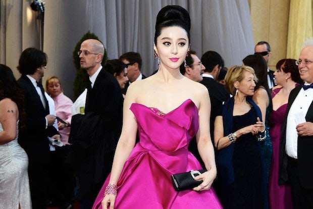 Fan Bingbing wears Chopard jewelry with a Marchesa gown at the 2013 Oscars. 