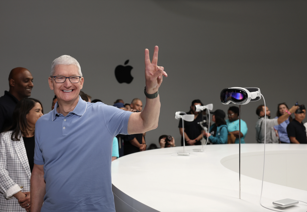Commentators were quick to point out that Tim Cook did not actually try the headset on during its unveiling. Photo: Apple