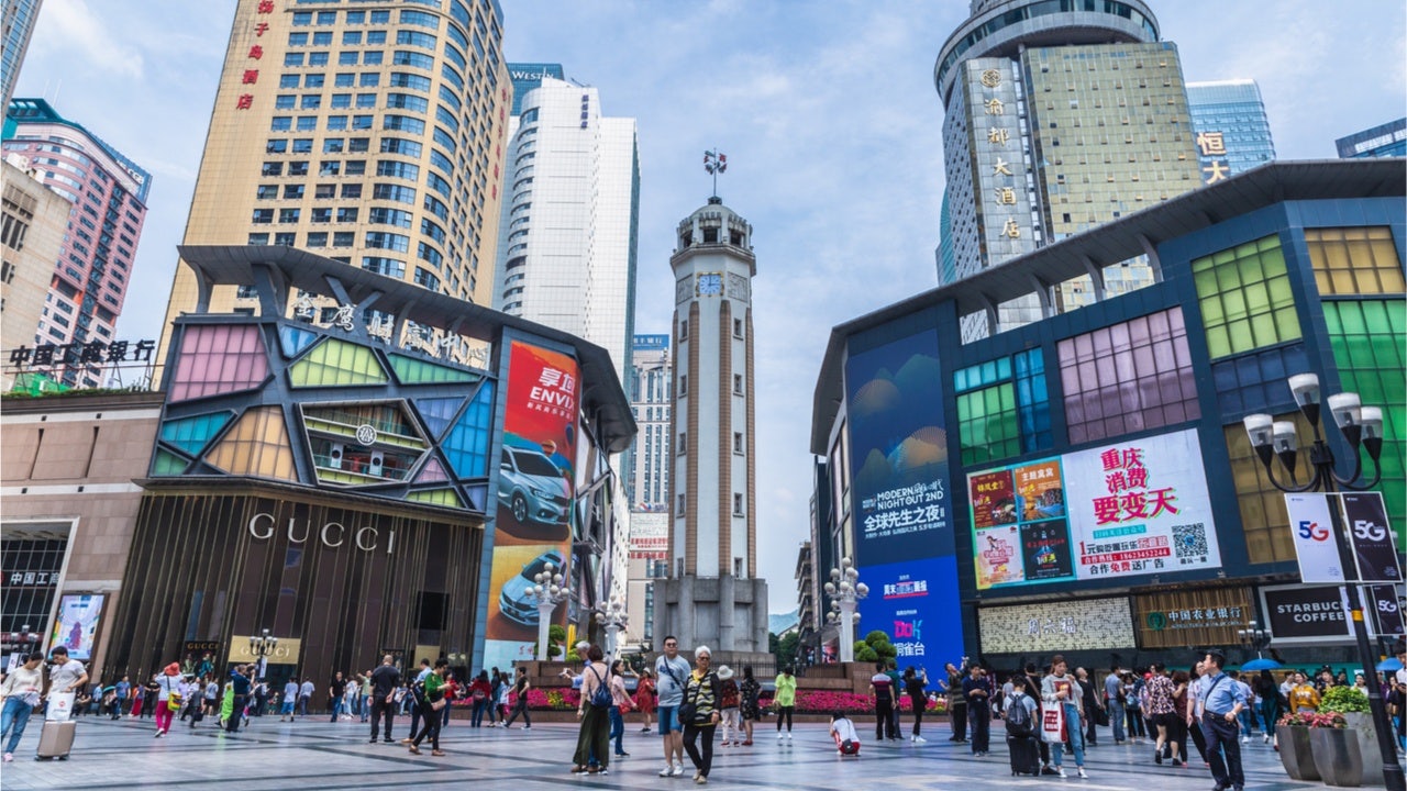 When it comes to luxury openings, Chongqing is often overlooked, losing out to neighboring Chengdu instead. Jing Daily shows why brands are missing a trick. Photo: Shutterstock