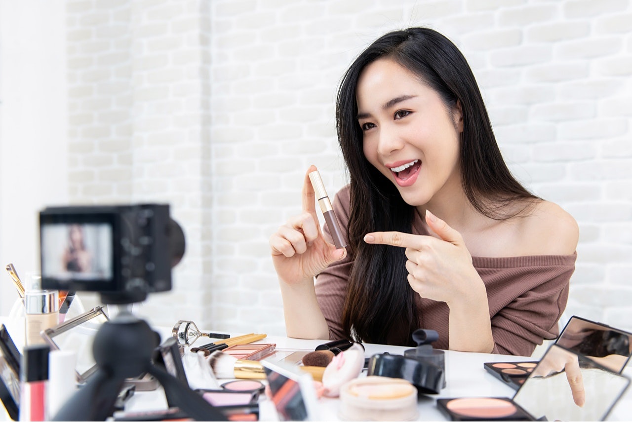 ParkLu, the KOL marketing agency in China, picked five Chinese KOL marketing case studies from 2018 to feature. Photo: Shutterstock