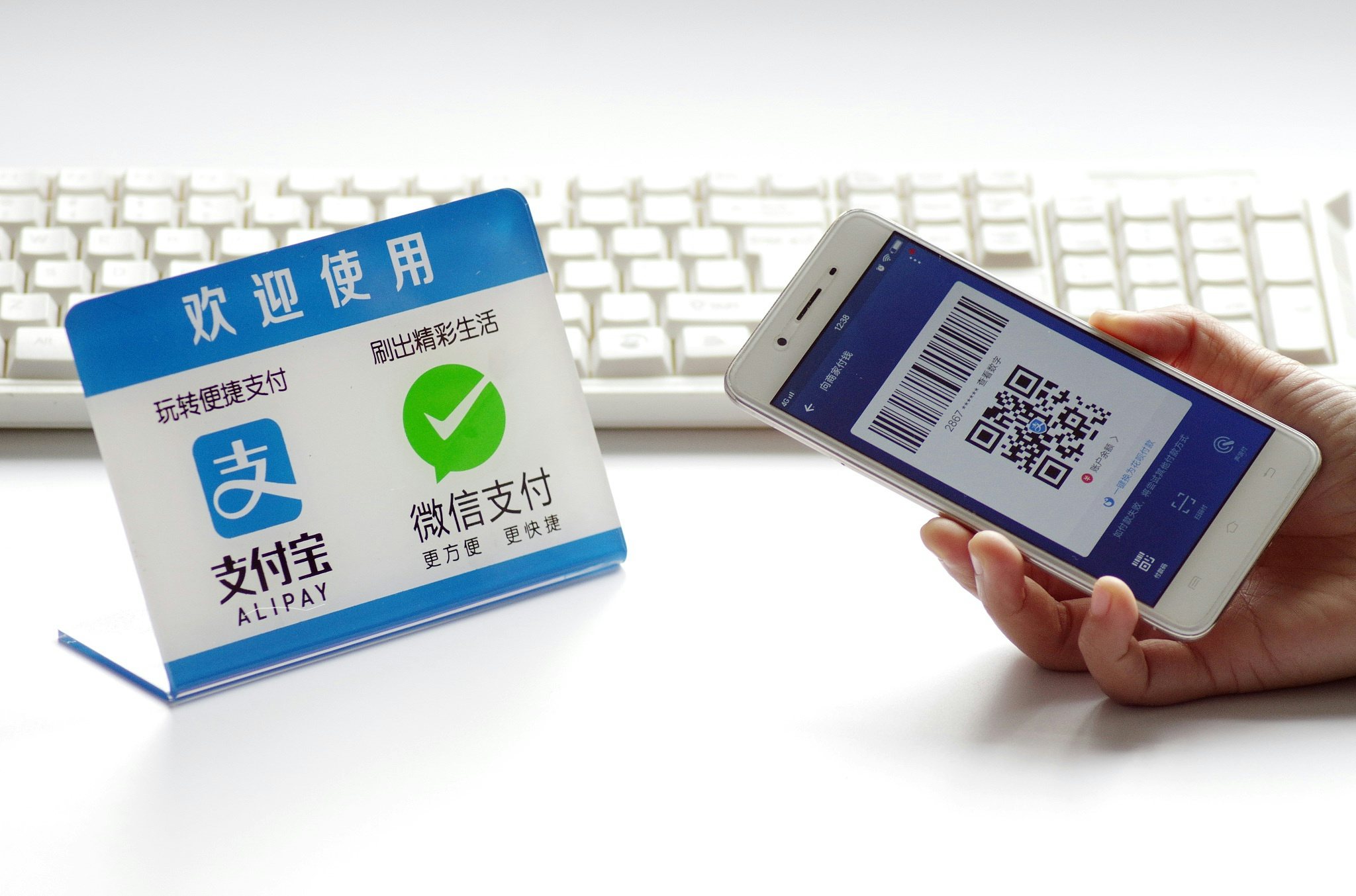 Golden Week overseas spending figures provided by major Chinese mobile payment companies shed light on where the Chinese consumer trend stands. Photo: VCG