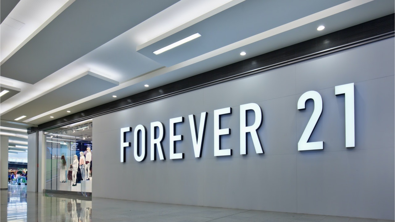 Macy’s and Forever 21, who each had missteps in China, are now seen as the latest victims of the retail apocalypse, with the latter filing for bankruptcy last month. Photo: Shutterstock 

