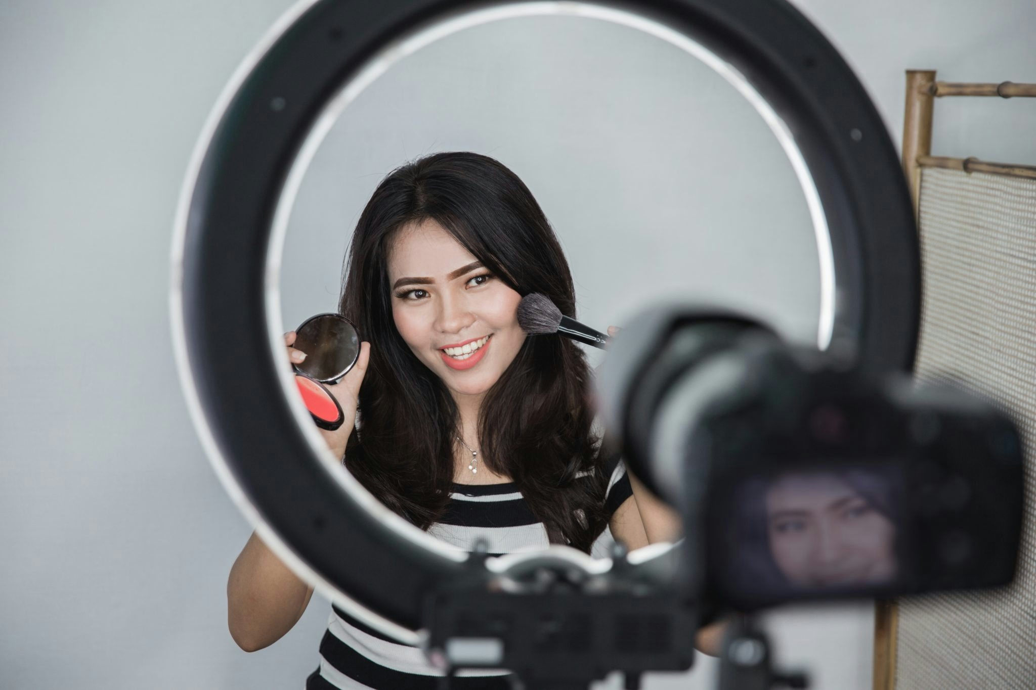 Almost half of young Chinese want to be influencers. With so many to choose from, brands can have an outsized influence by working with many of them, instead of one celebrity. Photo: Shutterstock