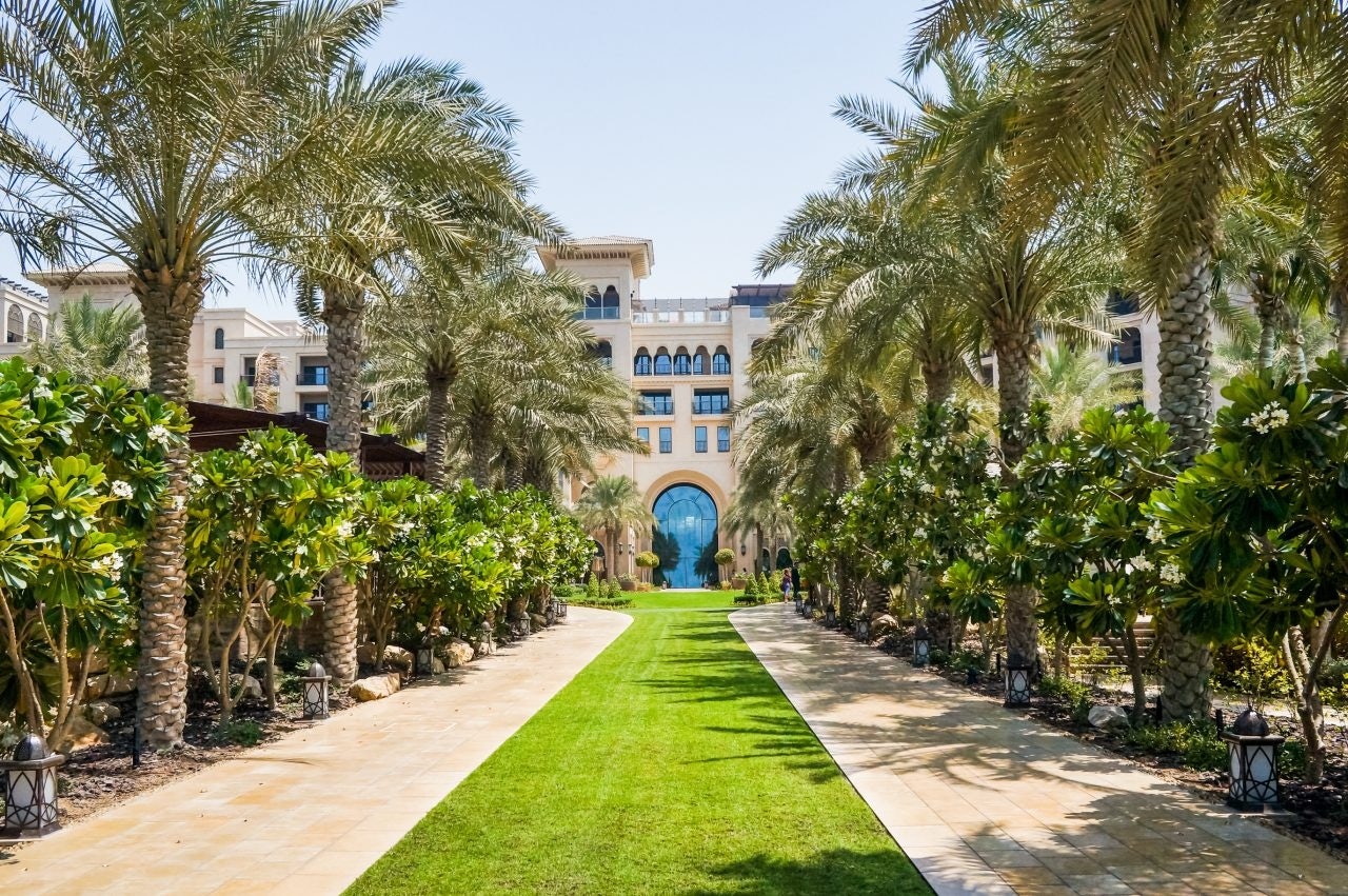 The Four Seasons Hotel Jumeirah, Dubai. Image via Shutterstock.