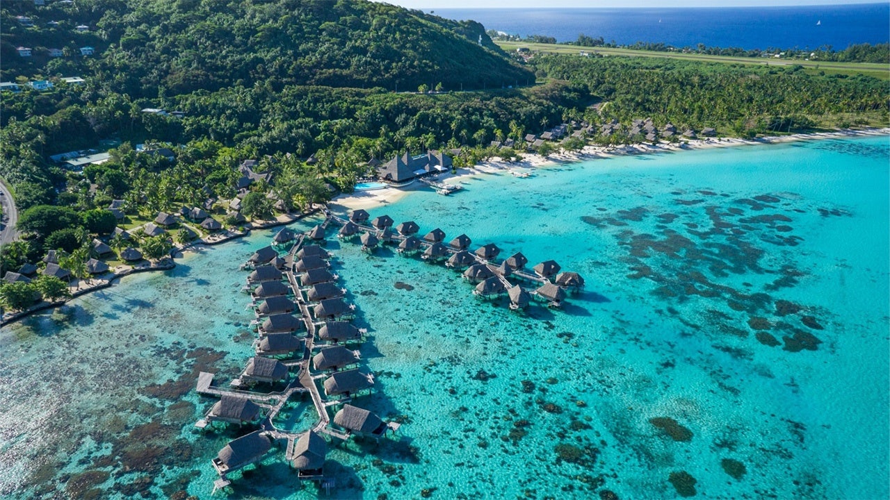 Hotel experiences, even in the high-end space, often resemble each other. Hospitality audits reveal how luxury is driven by soft skills and human value. Photo: Sofitel Moorea