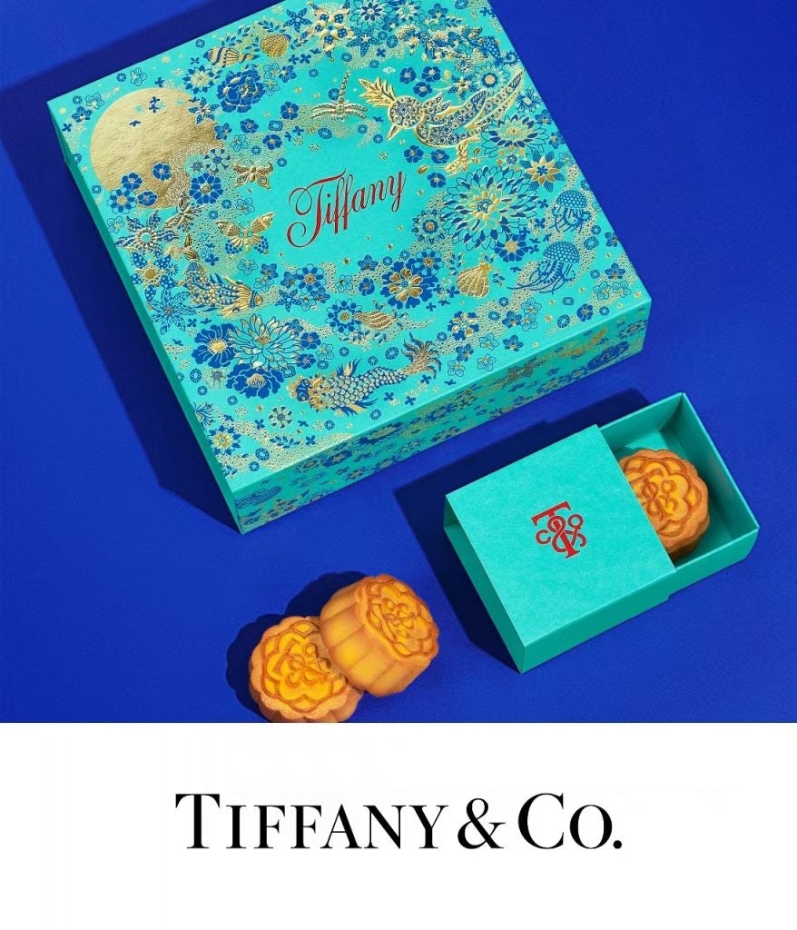 Tiffany's mooncake gift box features the house's iconic motifs reminiscent of Jean Schlumberger jewelry. Photo: Tiffany