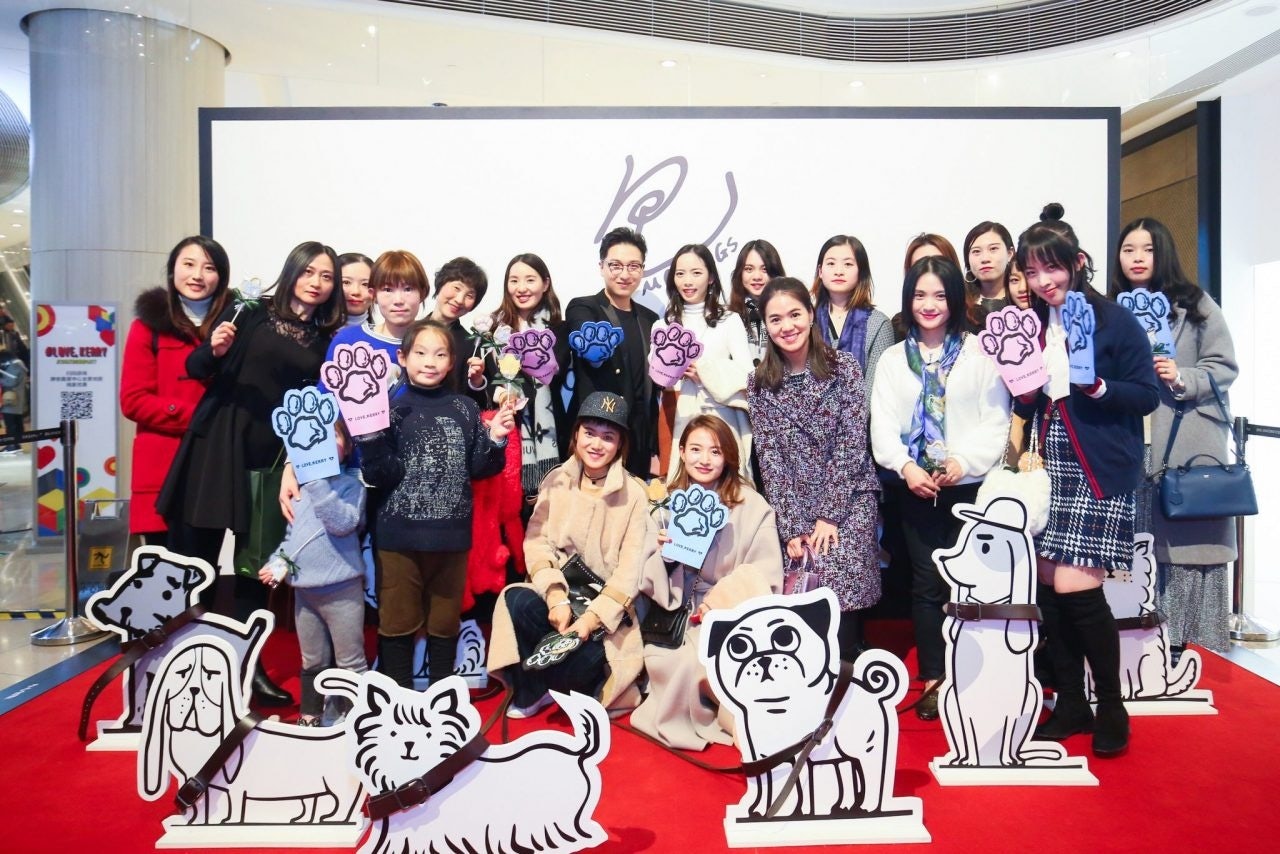 From overseas Chinese New Year promotions to flash sales, brands are finding innovative ways to use WeChat to drive customers into stores—and there’s room for improvement. Photo courtesy: Longchamp off-line event after Mr. Bag's flash sale