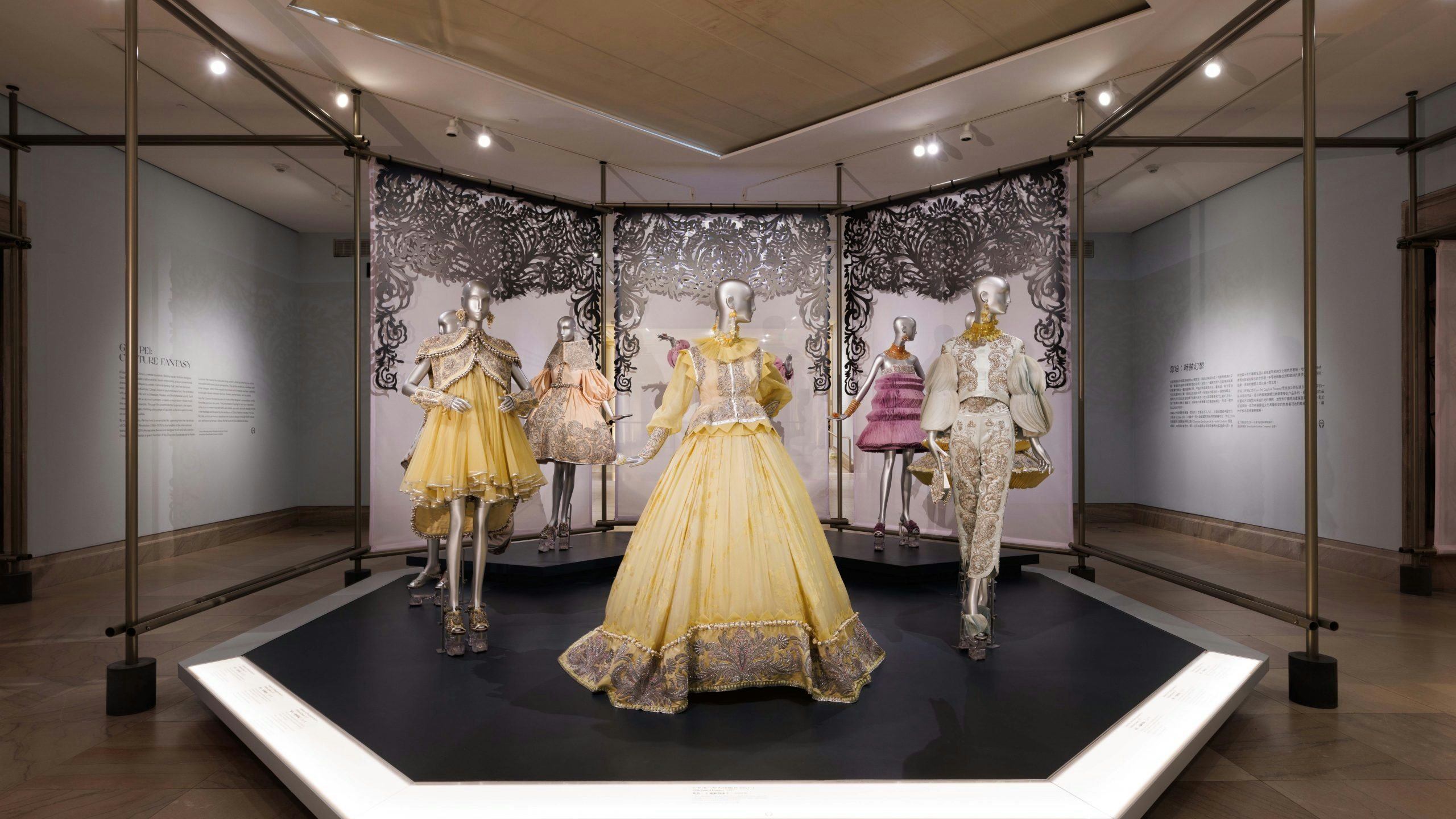 Renowned couturier Guo Pei is bringing some of her most iconic gowns to San Francisco, showcasing the fashion might of contemporary China. Photo: Courtesy of the Fine Arts Museums of San Francisco 