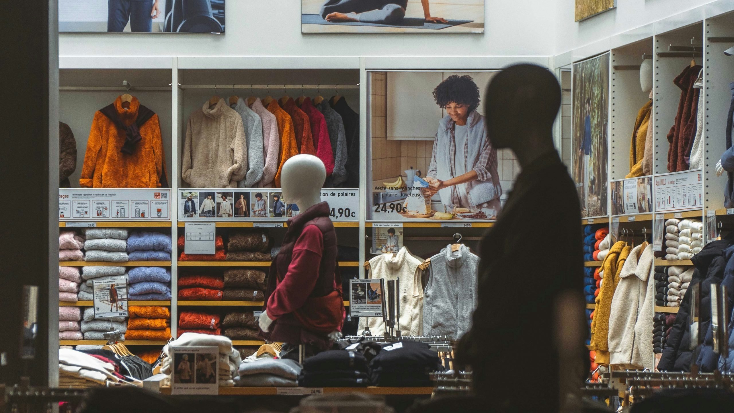 Uniqlo, Zara and Skechers are facing claims of human rights violations in China. For years, global brands have had a difficult time navigating the Xinjiang cotton controversy. Photo: Unsplash