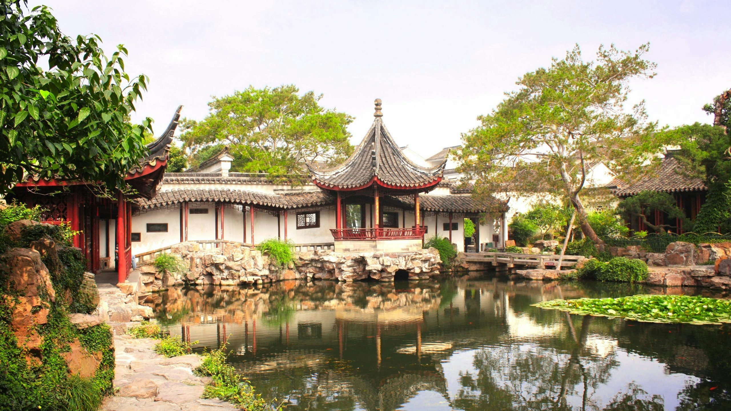 With a high GDP and well-developed infrastructure, Suzhou is an intersection of heritage and modernity. Does the picturesque city next to Shanghai deserve luxury brands’ attention?  Photo: Shutterstock