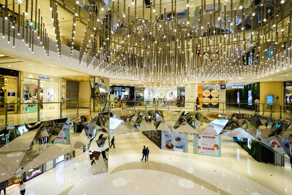 Shanghai is among the top 10 cities around the world that were seeing the largest amount of shopping mall development in the pipeline in 2016. (Shutterstock)