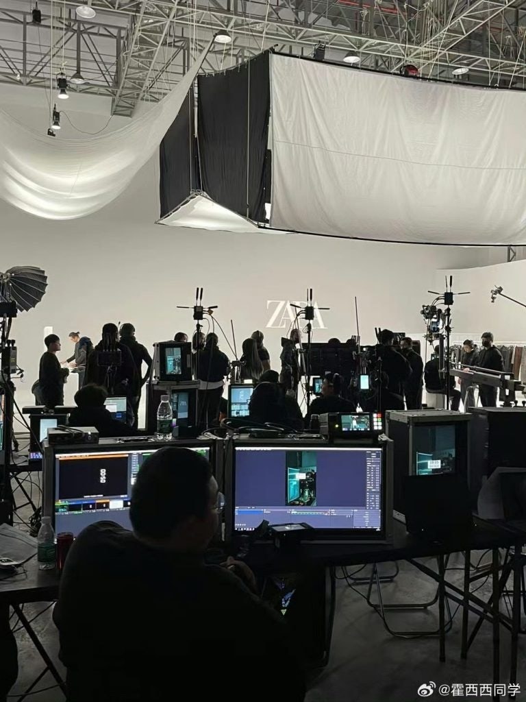 Zara's livestream included over 50 professionals and 12 cameras on set, according to Coulon. Photo: Weibo