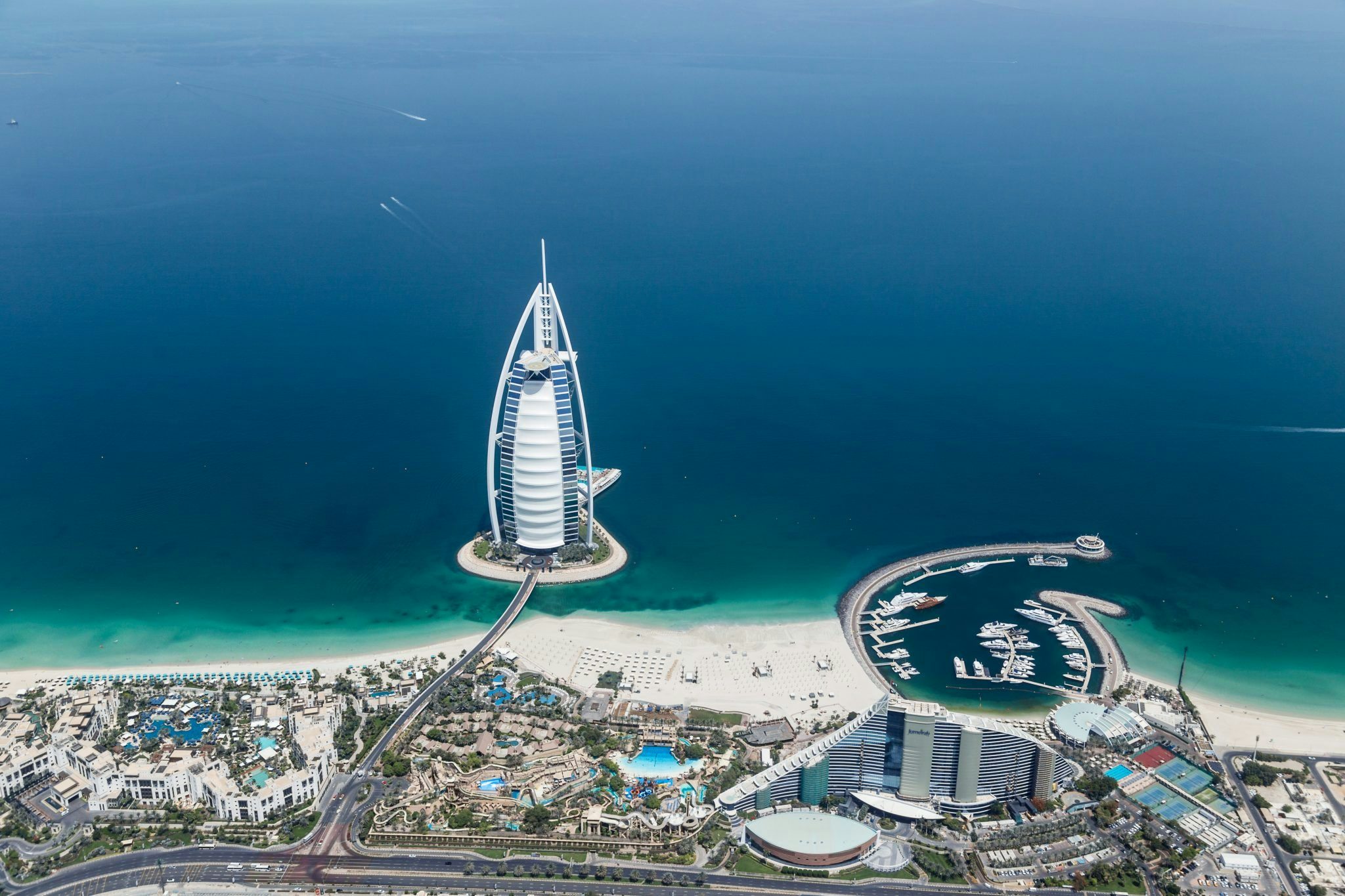 How the UAE is Pitching Luxury Travel to Chinese Tourists