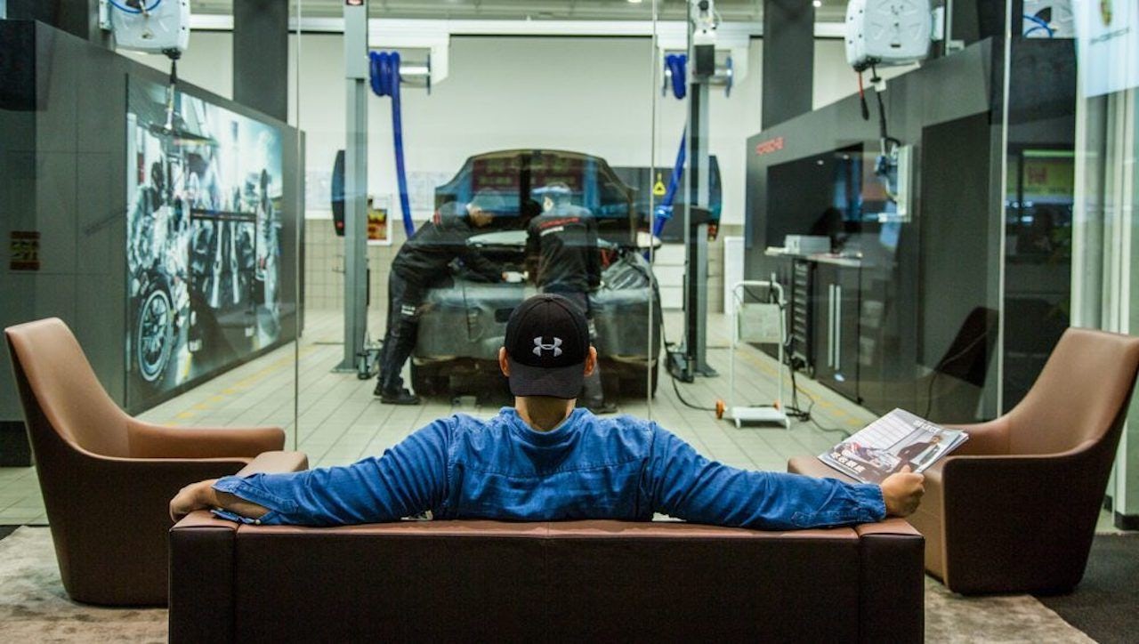 A Porsche Service Center in Shenzhen Plans to Spray Eau de Racetrack