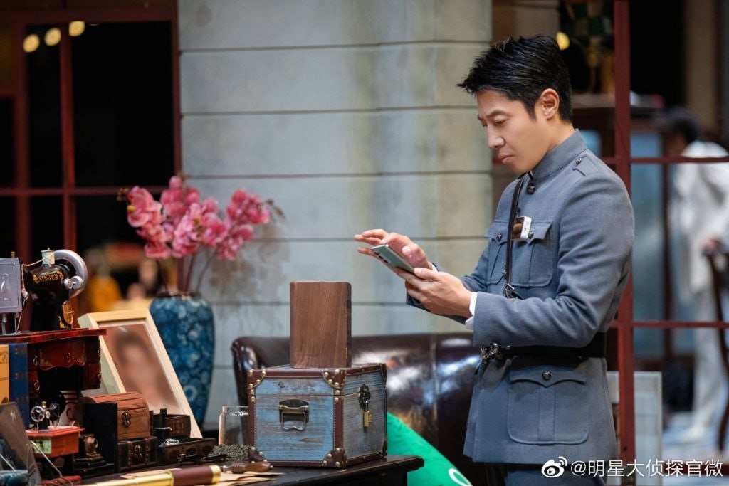 On Who's the Murderer, celebrity cast members can choose to play a suspect or a detective. Photo: Weibo
