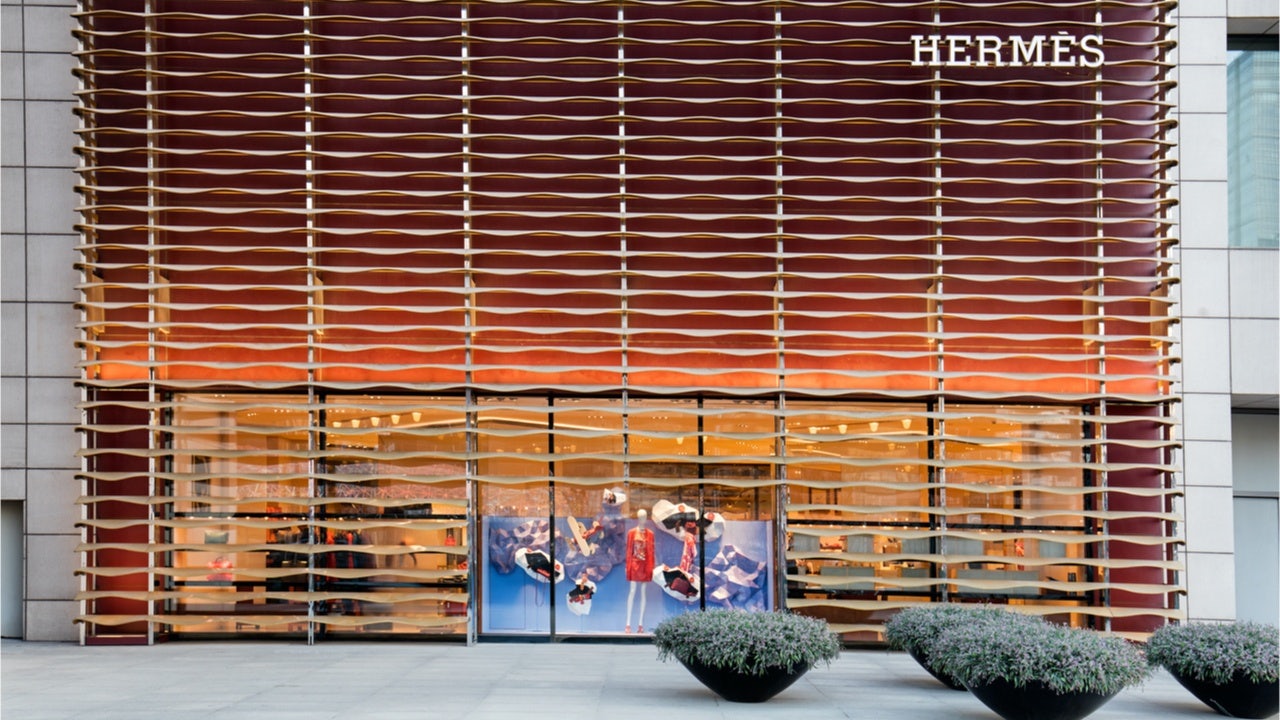 The market value of Hermès exceeded 80 billion euros for the first time in history, indicating a strong bounce-back amid the ongoing COVID-19 crisis. Photo: Shutterstock 
