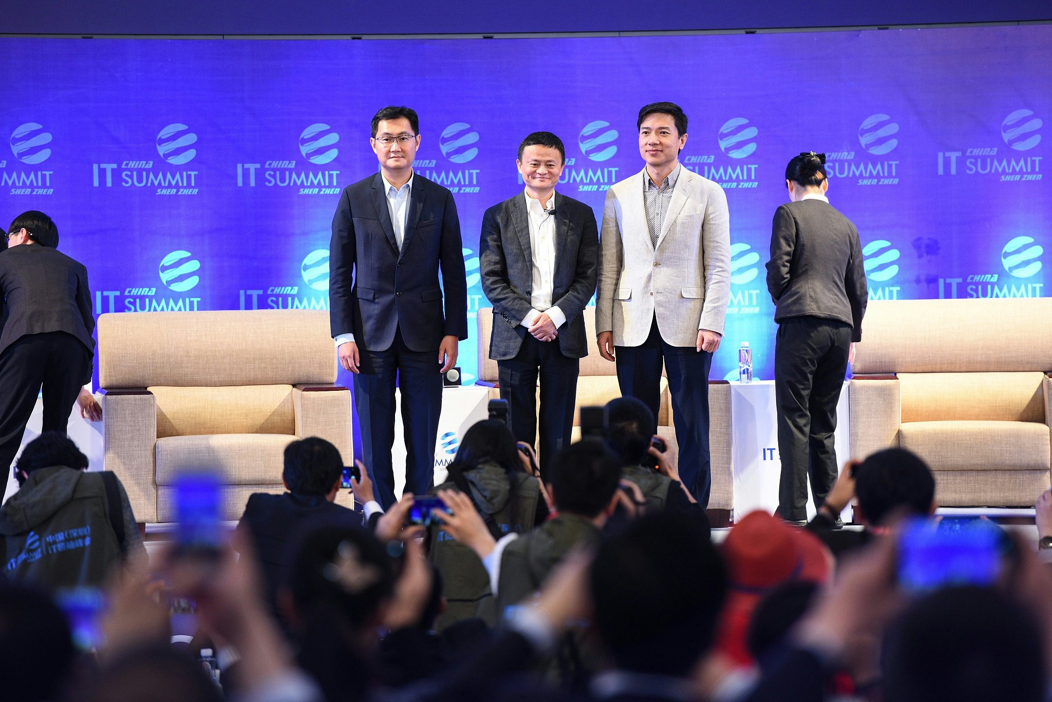 CEOs of Tencent (left), Alibaba (central), and Baidu (right). (Image via VCG) 