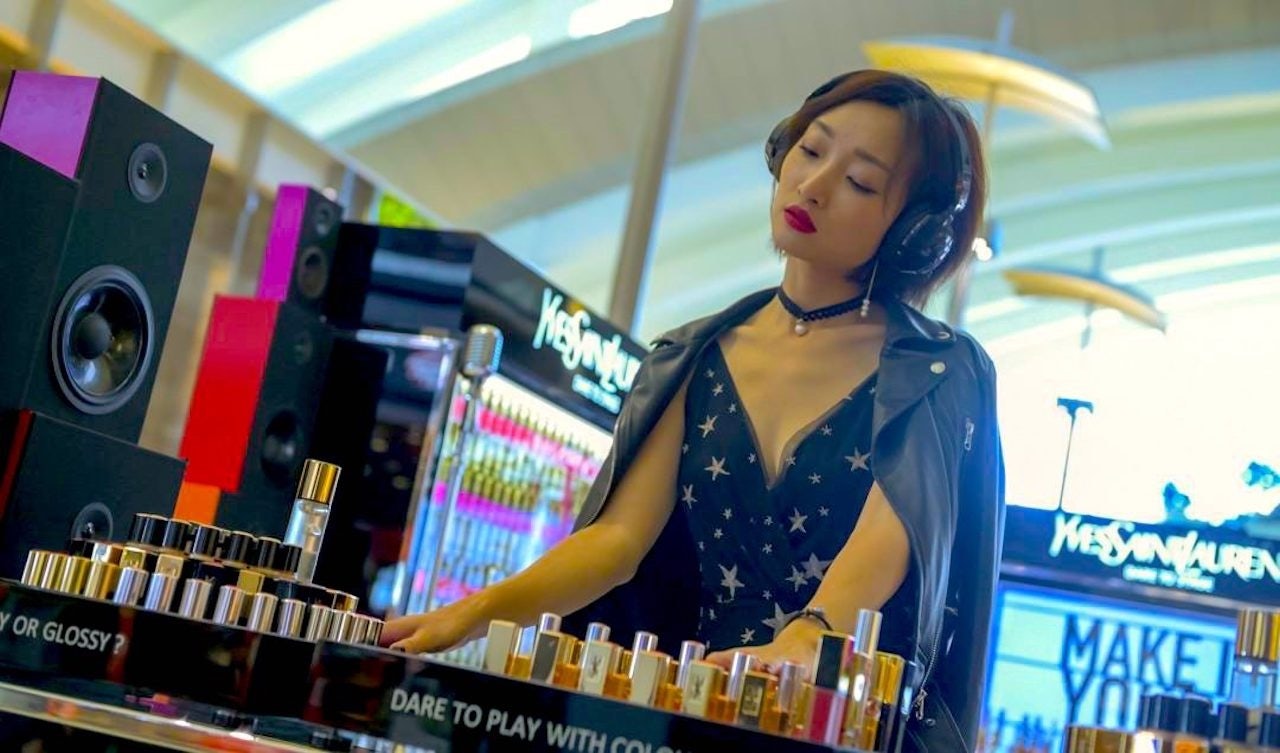 Yves Saint Laurent (YSL) Beaute launched its first travel retail pop-up event at LA airport. 