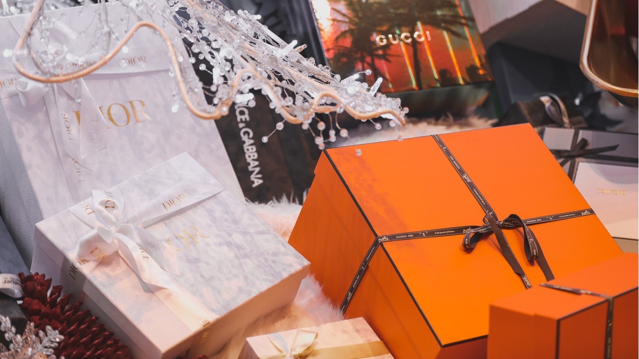 Once Singles’ Day ended, Jing Daily’s KraneShares China Global Luxury Index hit its highest level ever. So why did it rapidly decline after that? Photo: Shutterstock