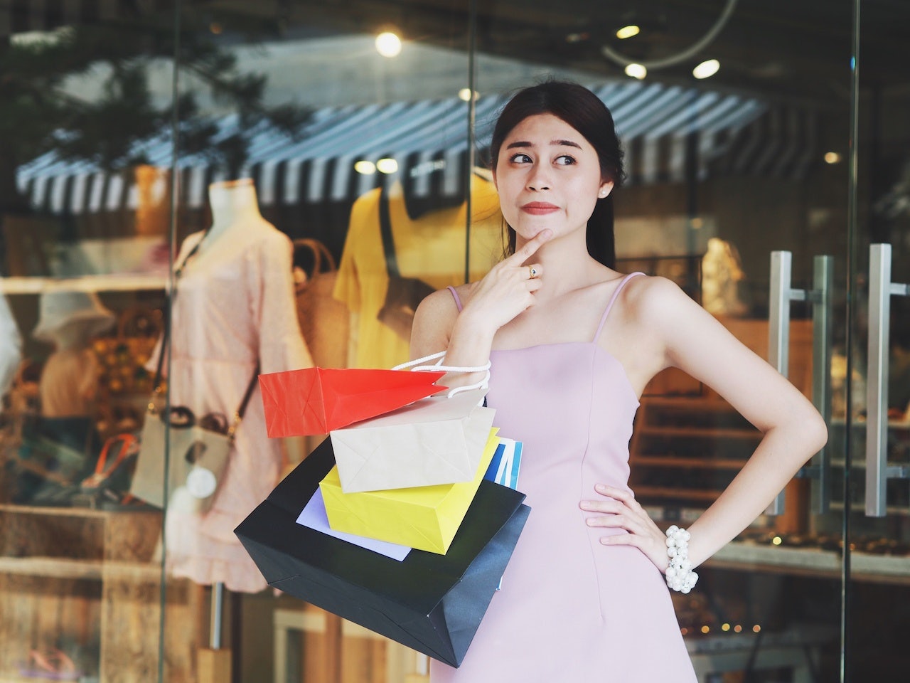 Chinese shoppers abroad are usually expected to spend more than others at luxury stores. Photo: Shutterstock