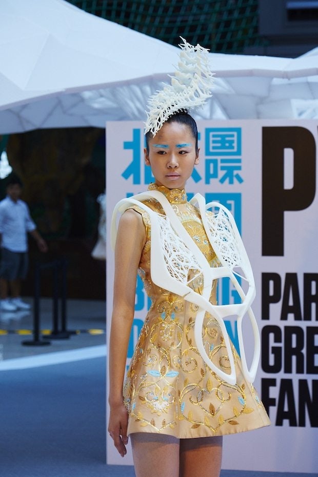 A model wears 3D-printed gear at the NE-TIGER fashion show for Beijing Design Week at Parkview Green. (Courtesy Photo)