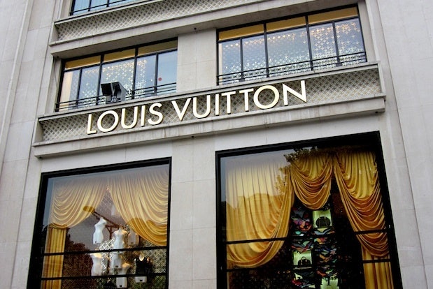 The Louis Vuitton store in Paris, a favorite location for Chinese ...